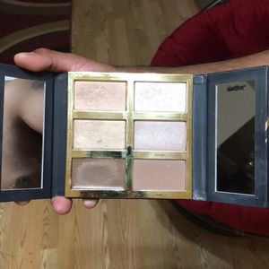 Tartiest Pro Glow Highlight & Contour Palette